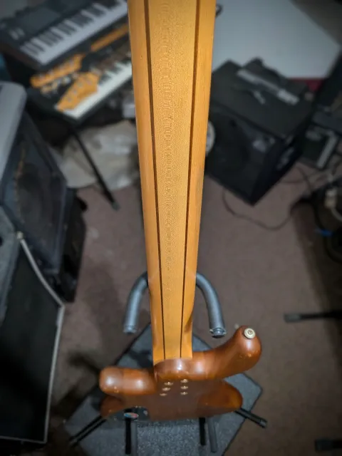 Neck is straight and clear.